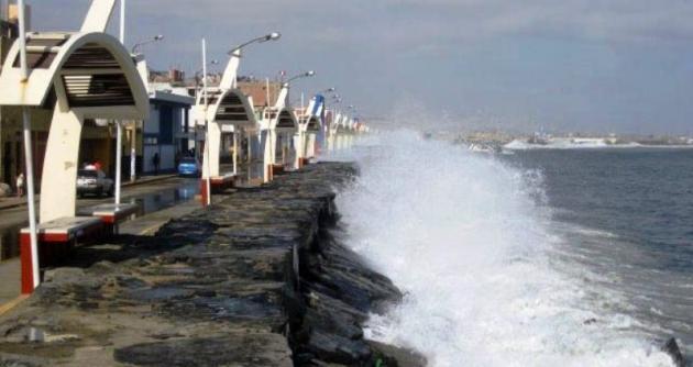 Desde hoy se presentarán oleajes de ligera a fuerte intensidad a lo largo del litoral.