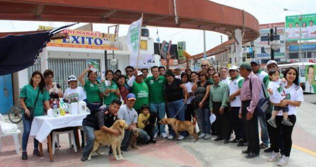 Alcalde y candidato Francisco Gasco realizó campaña de vacunación canina.