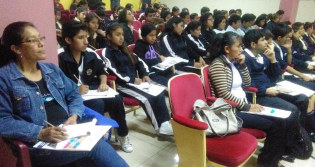 Escolares serán guiados por sus profesores asesores. Foto: Chimbote en Línea