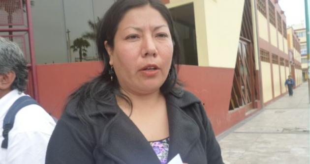 La regidora provincial, Paola Huamán Vela, denunció sobrevaloración de precios.