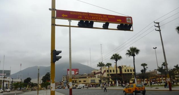 Cada semáforo instalado en casco urbano costó 7 mil nuevos soles.