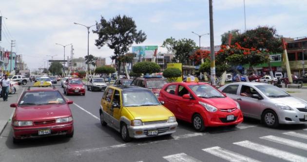 Acuria advierte que transportistas que no cumplan con normas serán sancionados.