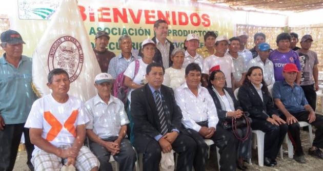 Autoridades de la UNS y Asociación de Productores Agropecuarios “Nuevo Milenio”.