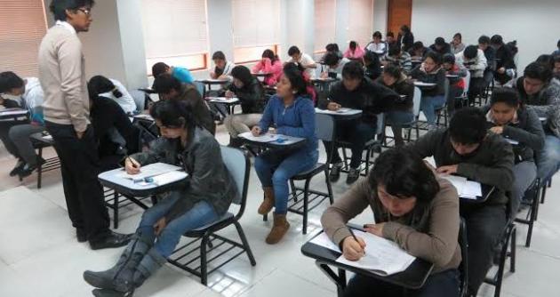 Hoy más jóvenes tienen educación superior universitaria.