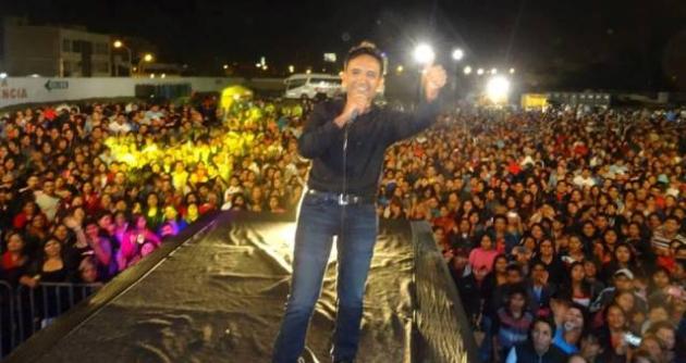 Candidato de Vale Áncash realizó concierto musical pro fondos de campaña electoral.