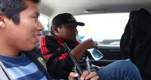 El vigilante del local de la Caja Trujillo, Kevin Yaguana Ramírez, está seriamente implicado en el robo millonario. Este sujeto ya fue trasladado al penal.