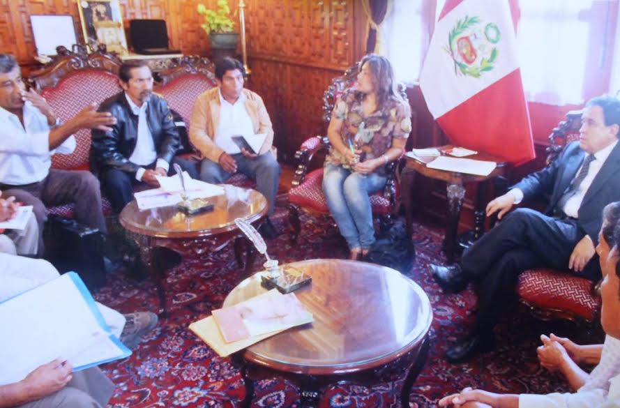 Fredy Otárola se comprometió en buscar solución a esta problemática.