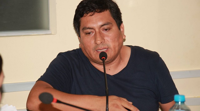 El exfuncionario de Chinecas Miki Chávez, ahora prófugo de la justicia, fue también asesor del congresista fujimorista Carlos Domínguez
