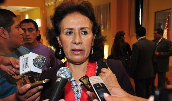 La fiscal superior Nancy Moreno,anunció la revisión de 320 casos por corrupción en el GRA, entre los que está comprendida la denuncia contra los compadres del presidente regional.