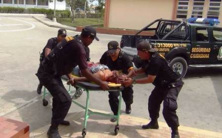 joven-asesinada-llega-al-hospital