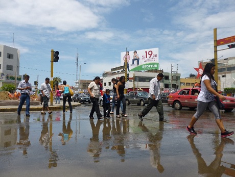 calles-de-chimbote-inundadas-2