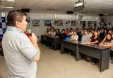 Capacitación a universitarios chimbotanos en el programa Escuela de Microfinanzas de la Caja del Santa. (Foto cortesía)
