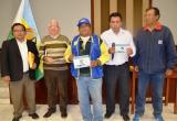 Cien mototaxistas recibieron ayer sus credenciales y el resto será en los próximos dias.
