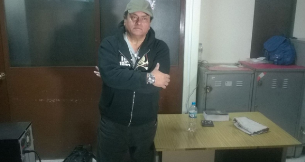 Benedicto Jiménez con una apariencia física cambiada, tras su captura en Arequipa. (Foto medios- Internet)