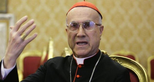 Cardenal Tarciso Bertone. Foto: AP