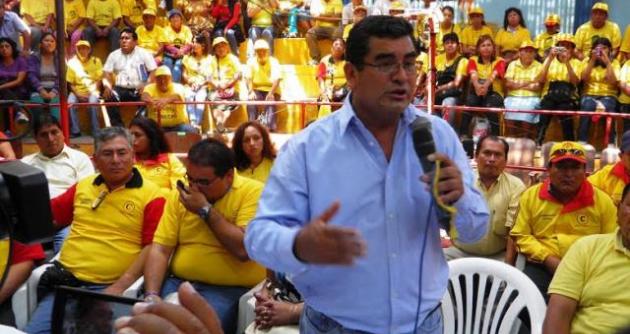 César Álvarez desmintió que se quiera fugar a Brasil, como se especula.