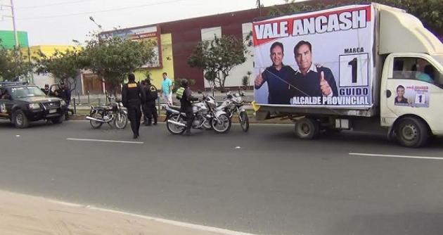 Un moticiclista chocó con un camión que participaba en la caravana de ¨Vale Áncash"