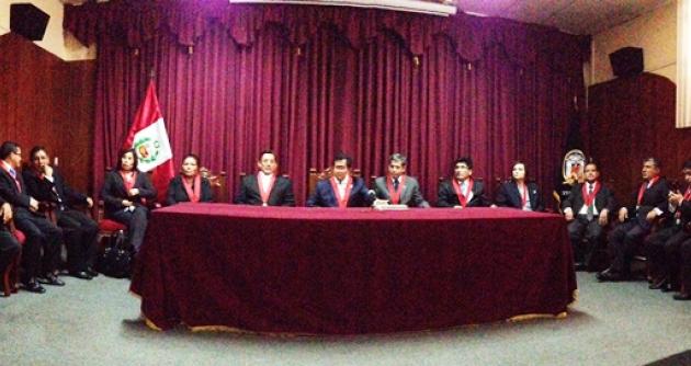 Sala Plena de la Corte Superior de Justicia del Santa, integrada por 14 jueces superiores titulares que tuvo en sus manos elección. Cortesía Raúl Palacios.