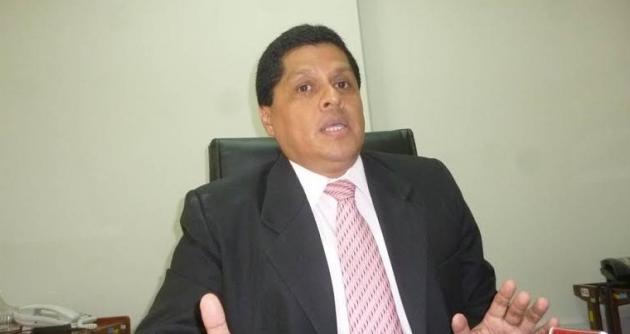 Dante Farro, el cuestionado exfiscal decano del Santa, se habría comunicado 42 veces con el abogado del parlamentario Heriberto Benitez.(Foto: Chimbotenlinea.com)