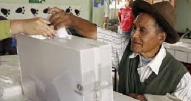 Hasta las 4 p.m. de hoy se llevará ma cabo el proceso electoral en 14 regiones del país.