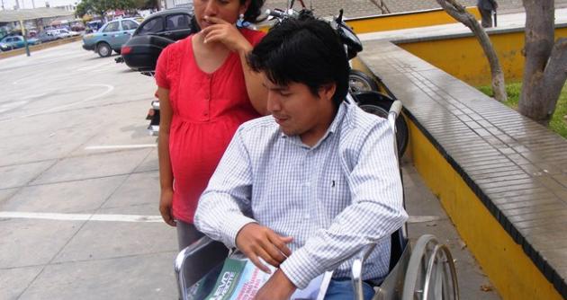 Su esposa está próxima a dar a luz y no tiene trabajo para solventar gastos de parto.
