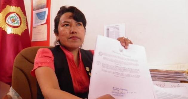 La gobernadora Yolanda Lara anunció que se han restituido las garantías personales a Fiorela Nolasco y a su familia.