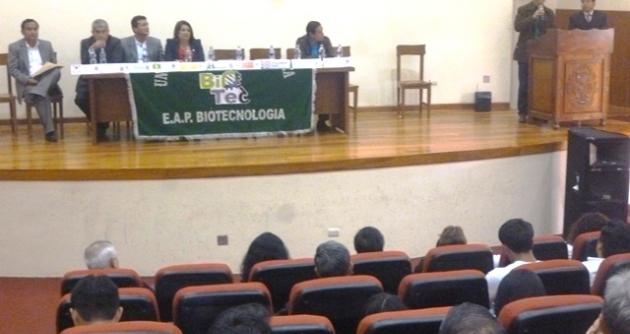 Foro Acuerdos de Gobernabilidad 2015-2018 se realizó hoy en la UNS.