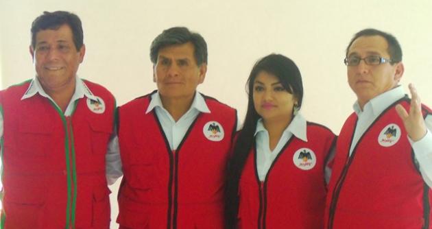 De izquierda a derecha: Domingo Caldas, Yuriko Kuroda y Esteban Cacha.