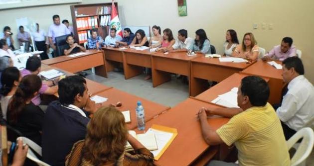 El alcalde de la comuna sureña sostuvo una reunión con los dirigentes de los trabajadores municipales.