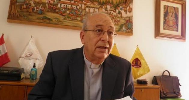 Monseñor Ángel Simón Piorno descalificó, en su opinión, la propuesta de Waldo Ríos, de entregar 500 soles a cada familia de la región.