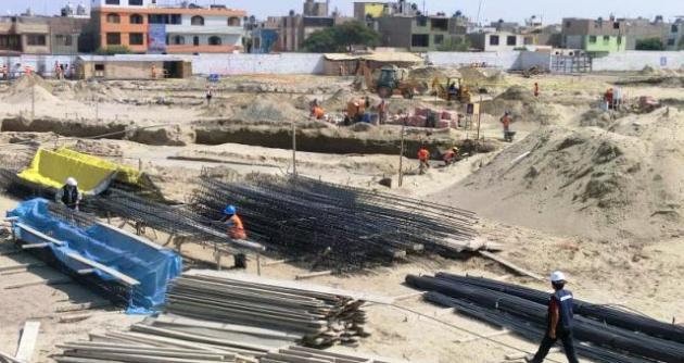SMinisterio de Educación inspecciona obra de colegio Argentino.