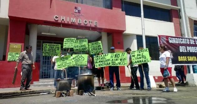 Siguen protestas de trabajadores del Poder Judicial.
