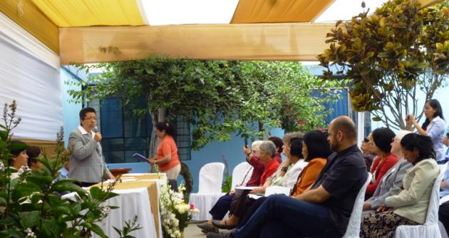 Ceremonia de presentación del Servicio de Salud Verbo Encarnado en Chimbote.