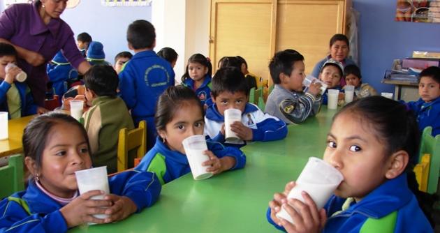 Programa Nacional de Alimentación Escolar Qali Warma lanzó el Proceso de Compras 2015.