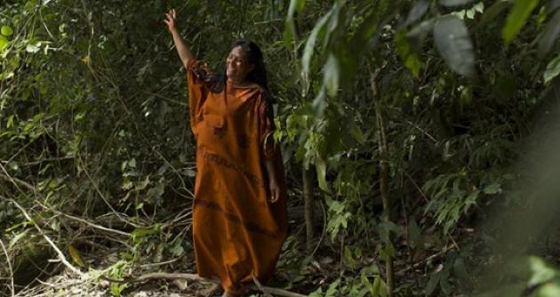 Orgullo para la mujer peruana, Ruth Buendía, lideresa Áshaninka, fue reconocida como una de los seis héroes medioambientales del mundo. Recibirá el premio "Goldman".