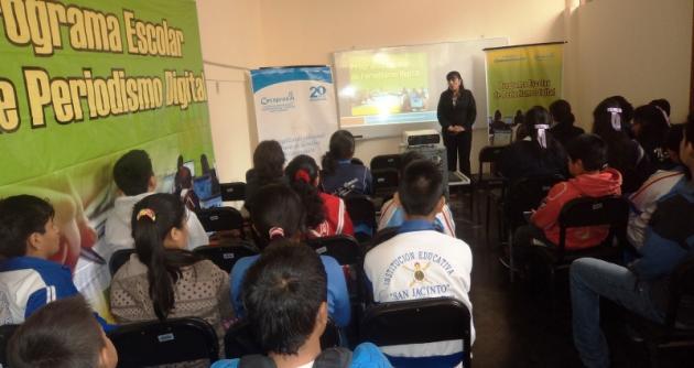 Primer Taller de Fotografía Periodística para Formato Digital con masiva asistencia.