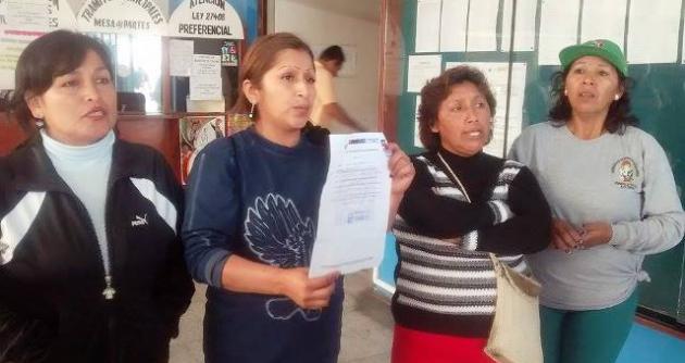 Trabajadoras sólo exigen que se les cancele sus sueldos atrasados.