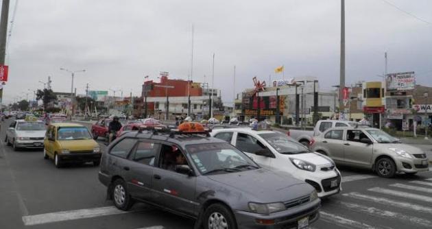 Dirigente de transportistas dice que hoy coordinan cumplimiento de medida.