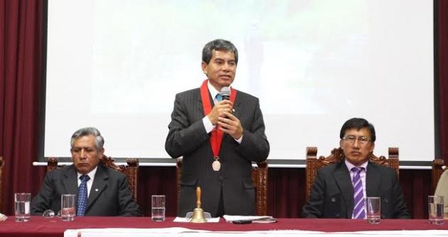 Willians Vizcarra, presidente del Jurado Especial del Santa, instó a las nuevas autoridades a trabajar por la educación y el desarrollo de capacidades de la población.