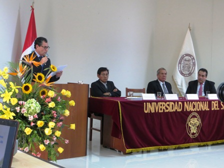 rector-uns-ceremonia