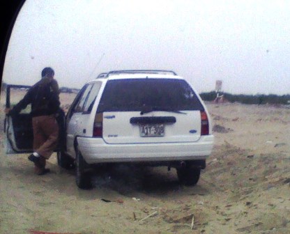 conductor se da fuga